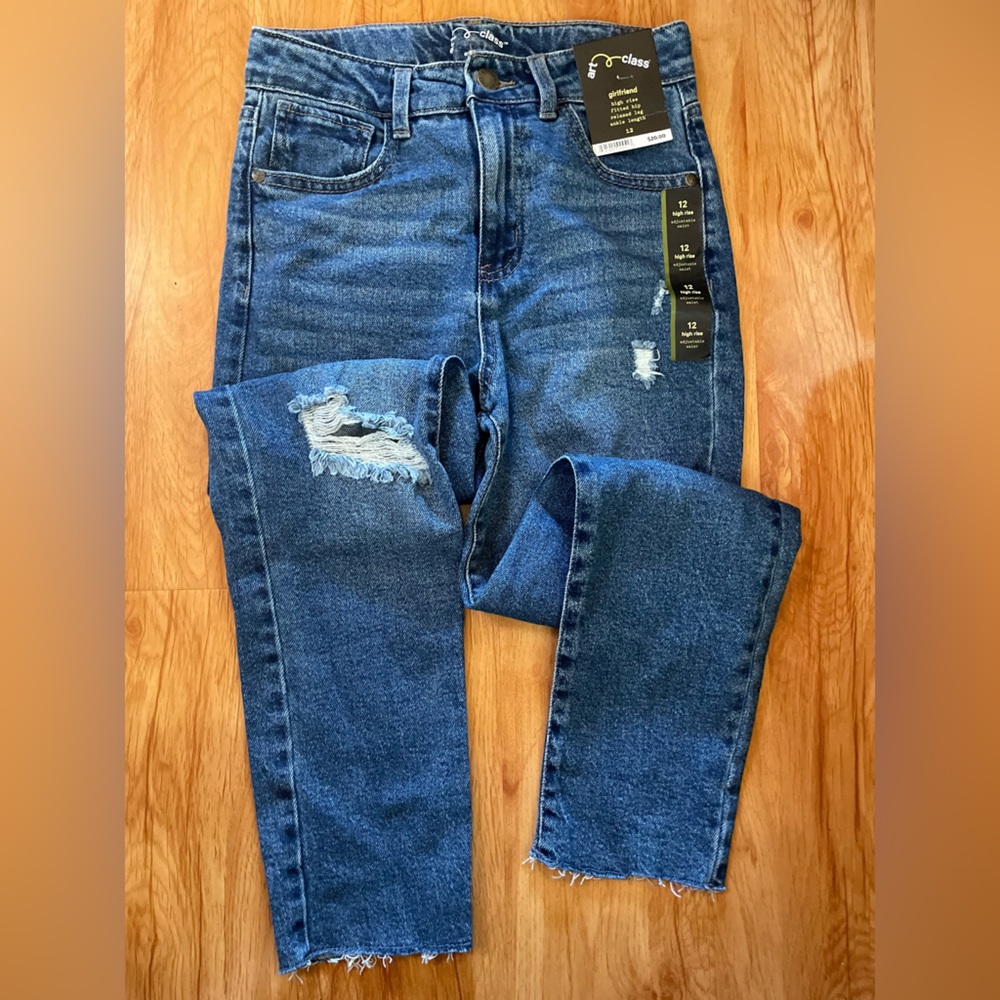 Art class girlfriend jeans